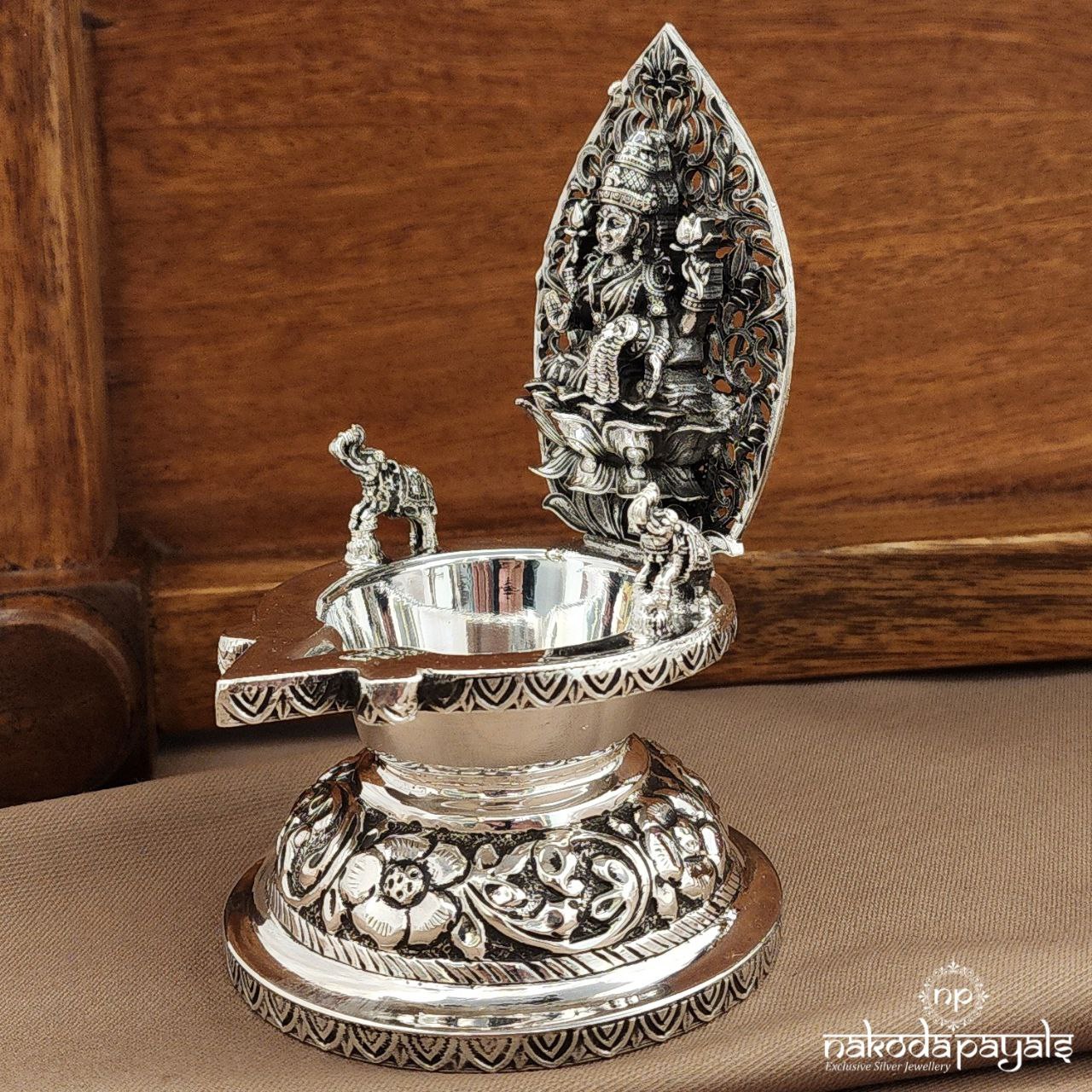 Lakshmi Kamakshi Deepam (Aa2510)