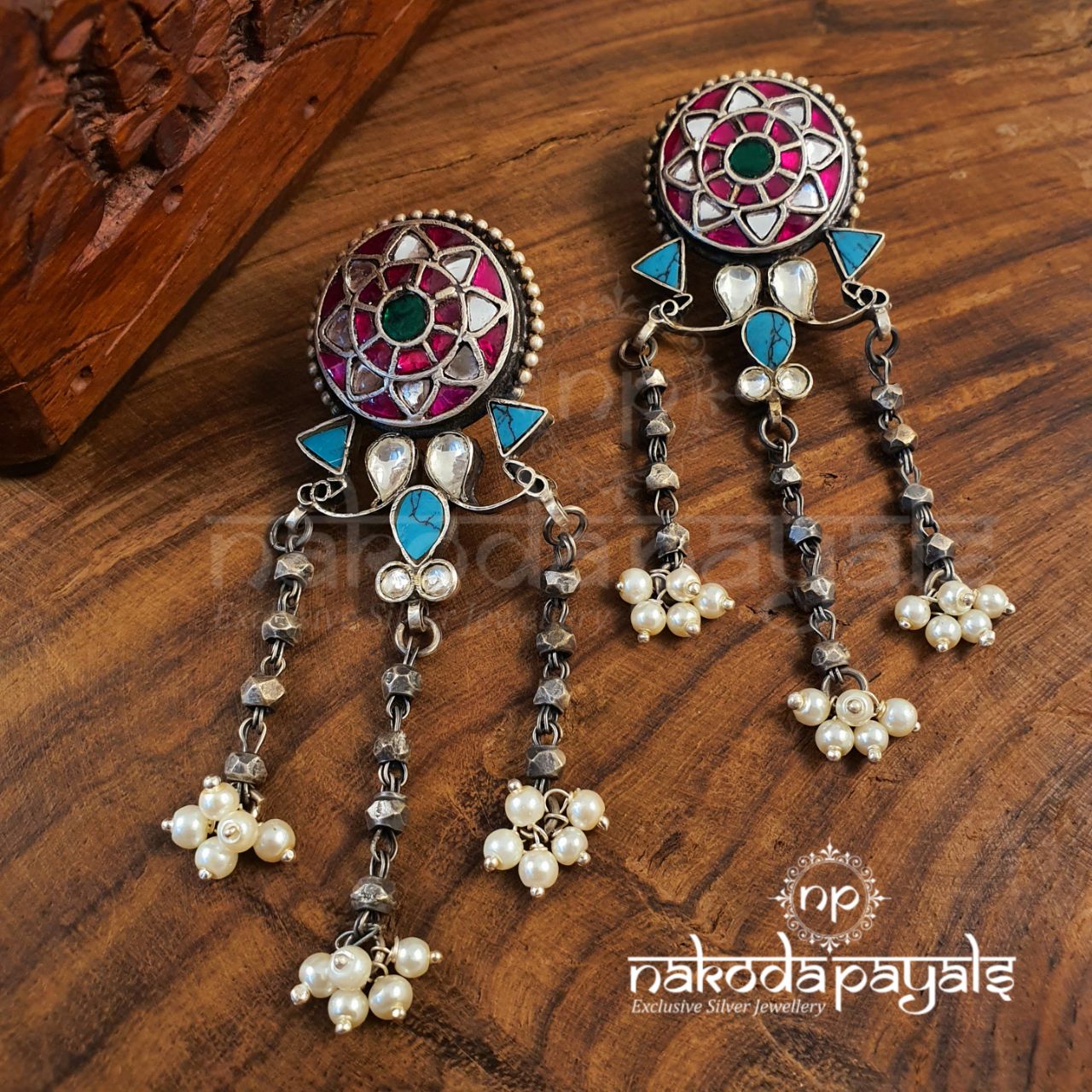 Bright Round Kundan Earrings