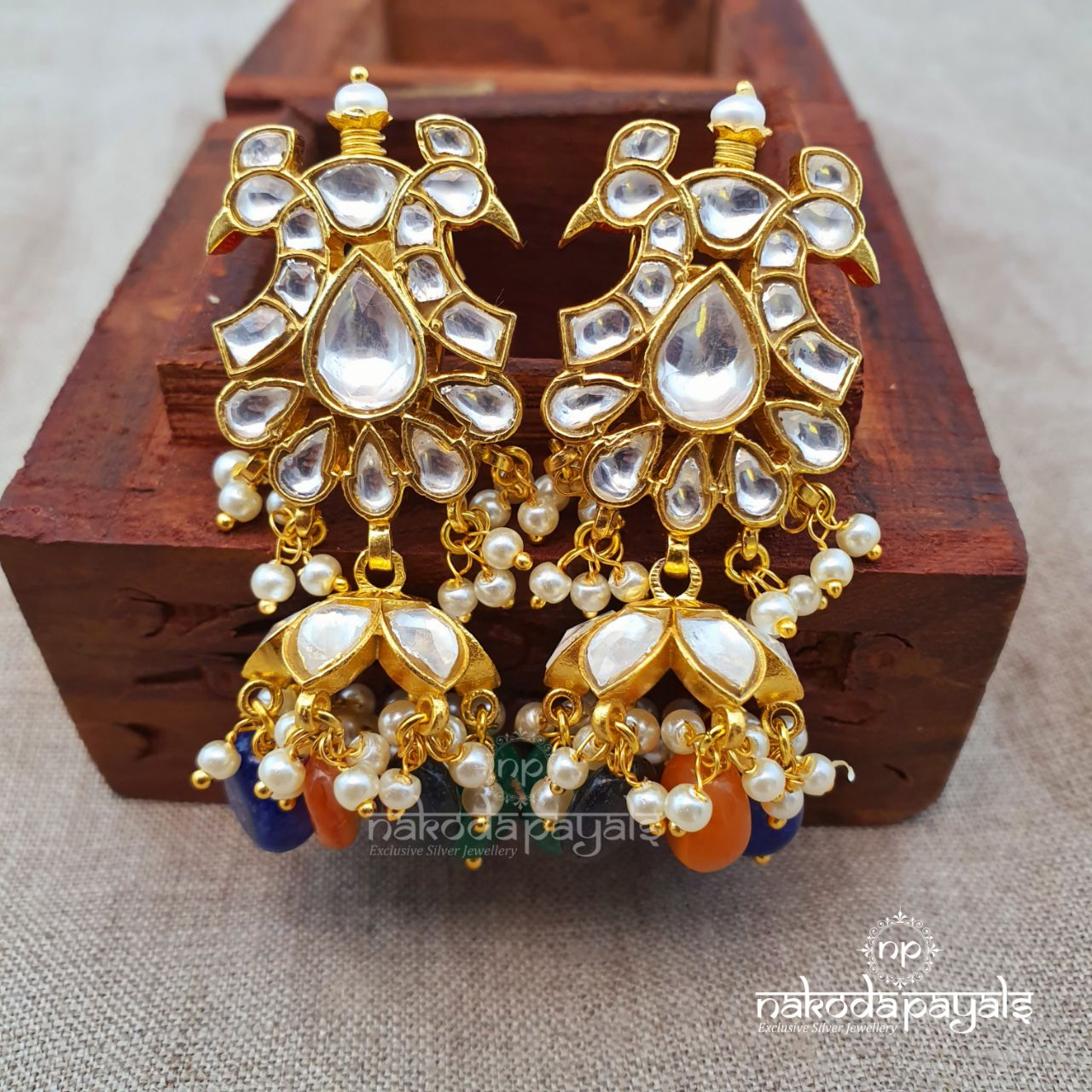 Popping Colourful Kundan Neckpiece With Earrings