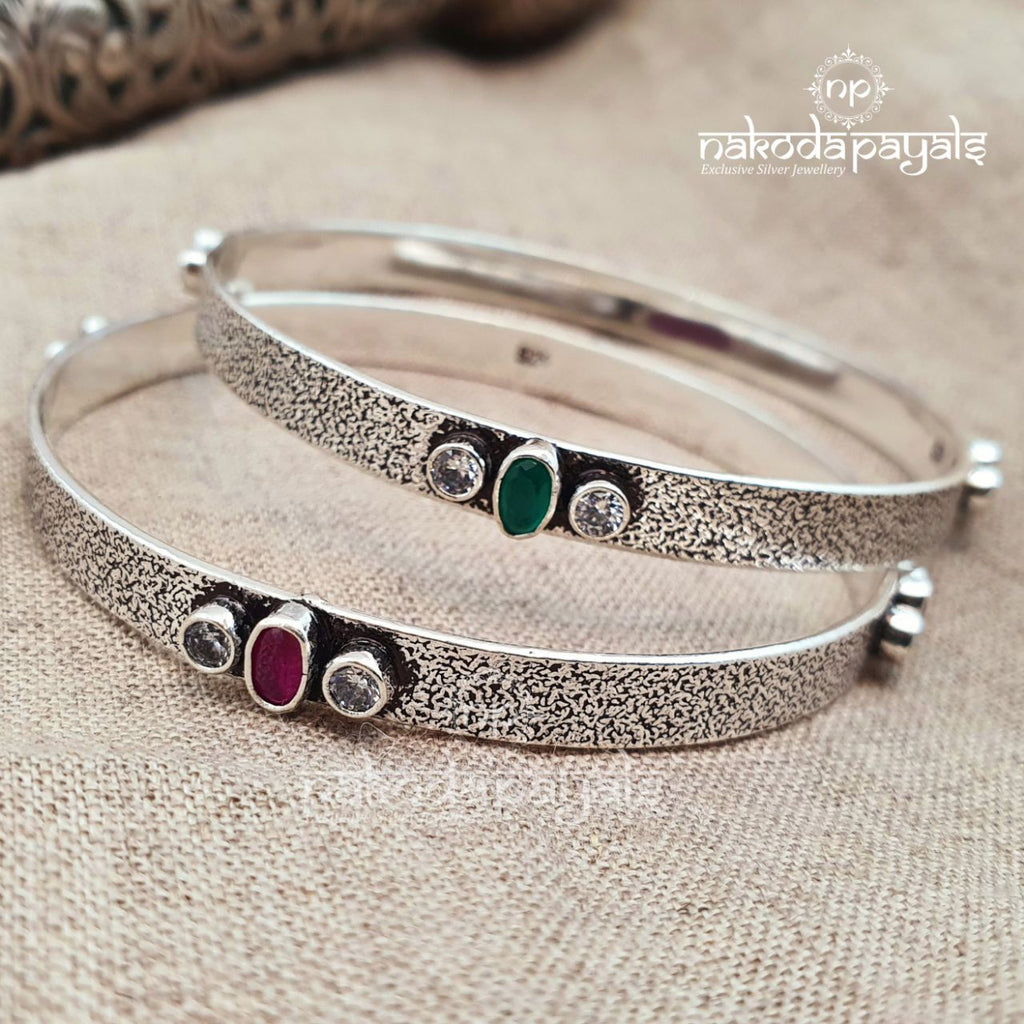 Red & Green Dot Bangle Pair