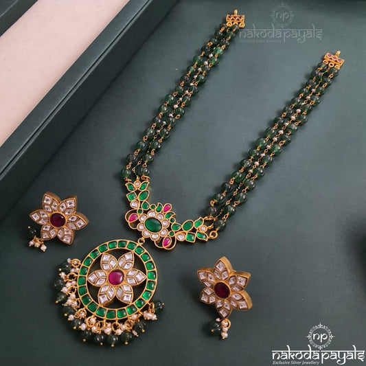Floral Kundan Neckpiece With Earrings (Gn2447)