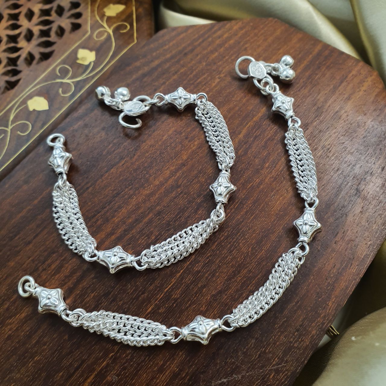 Multilayered Chain Anklets 6.0 Inches