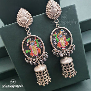 Oval Painted Cylindrical Jhumka