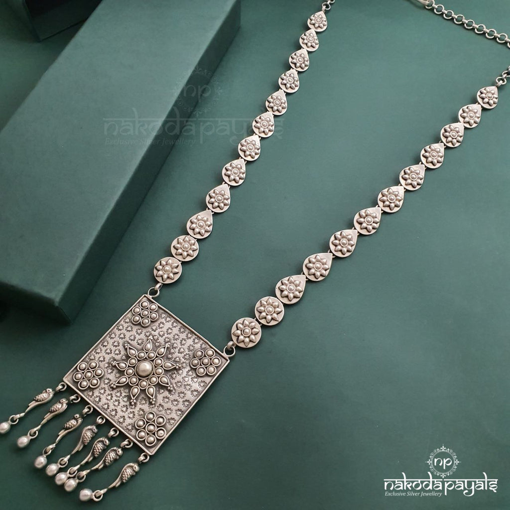 Square Parrott Neckpiece