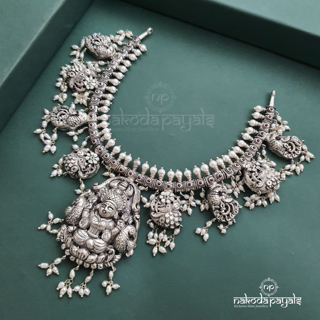 Nakshi Lakshmi Guttapusalu Neckpiece