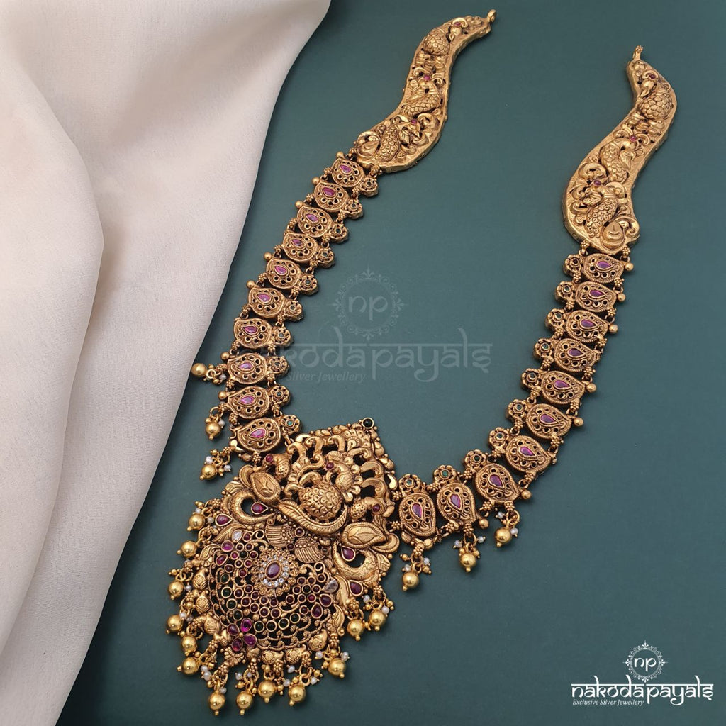 Enchanting Long Carved Neckpiece