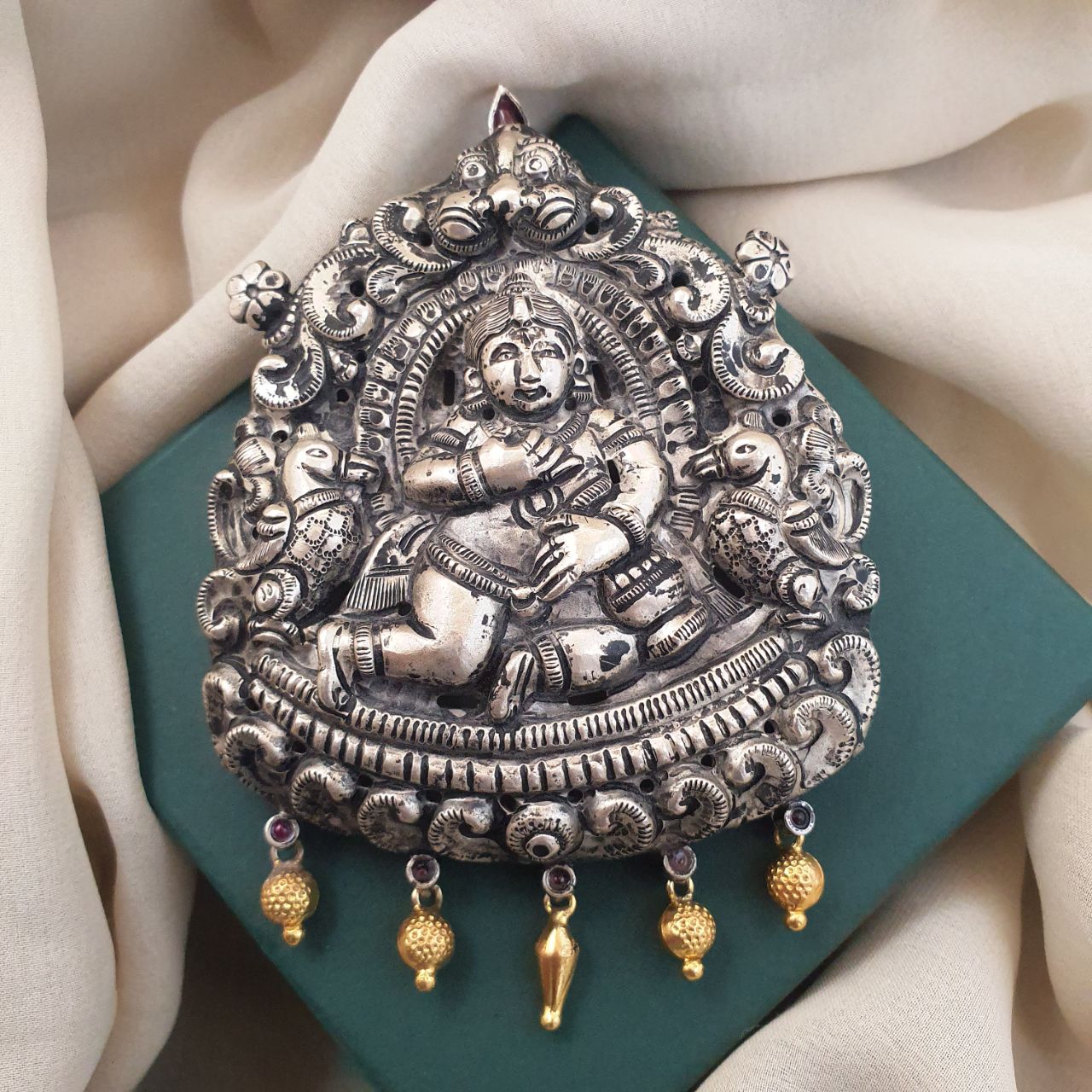 Nakshi Krishna Pendant