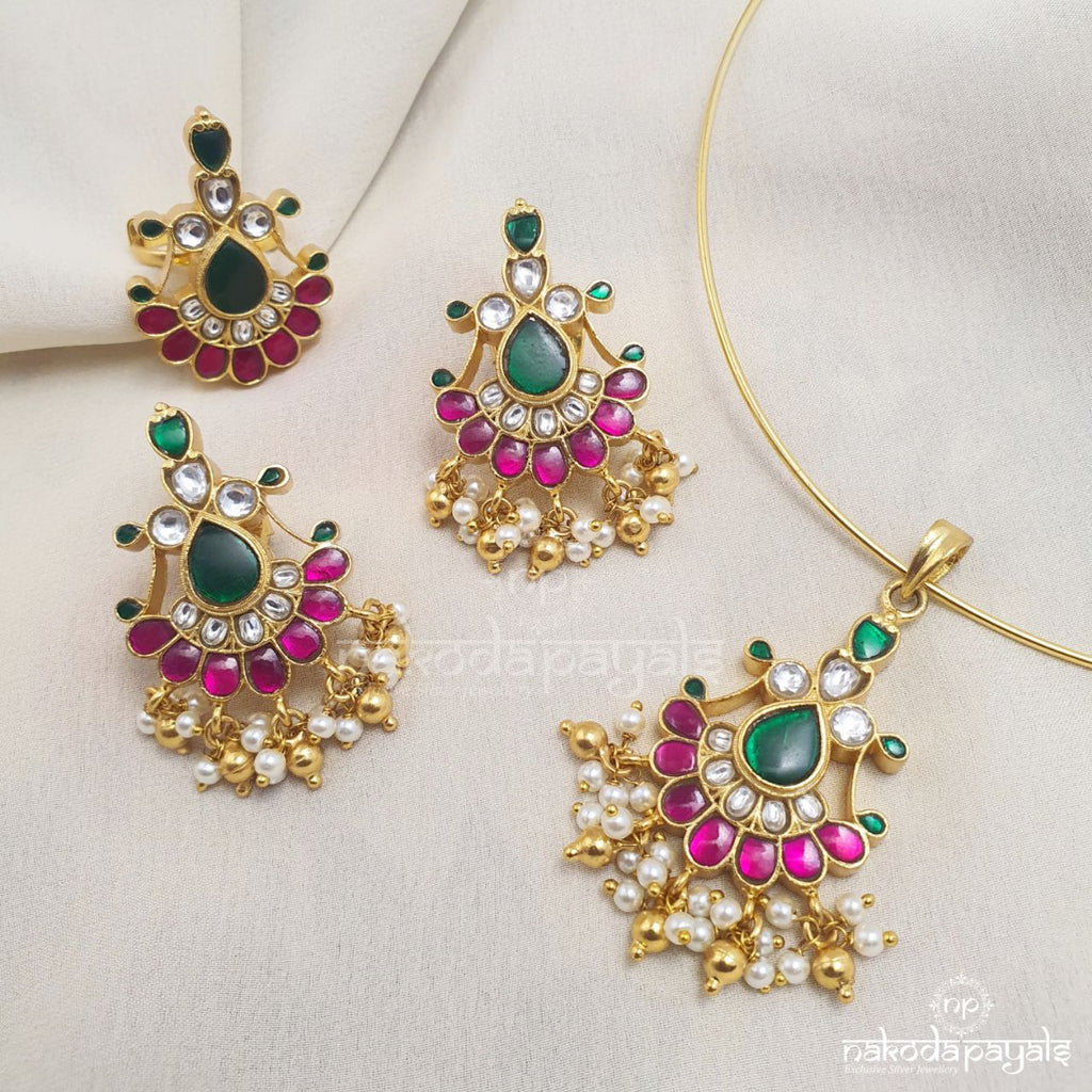 Hasli Pendant Set With Earrings & Ring