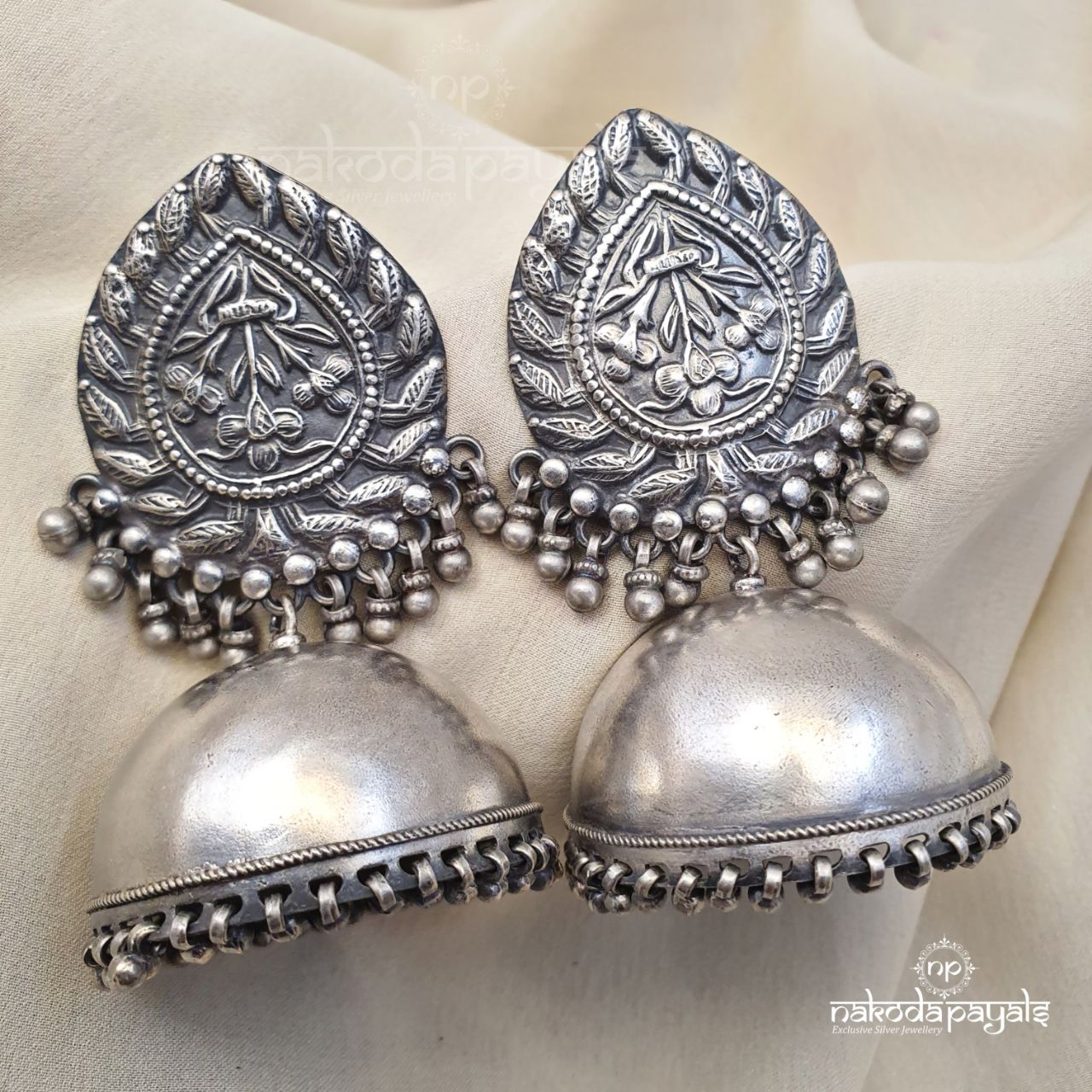 Big deals oxidised jhumkas