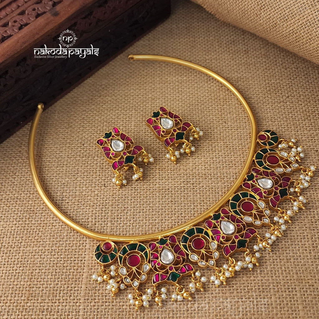 Kundan Hasli Neckpiece With Earrings(Gn5006)