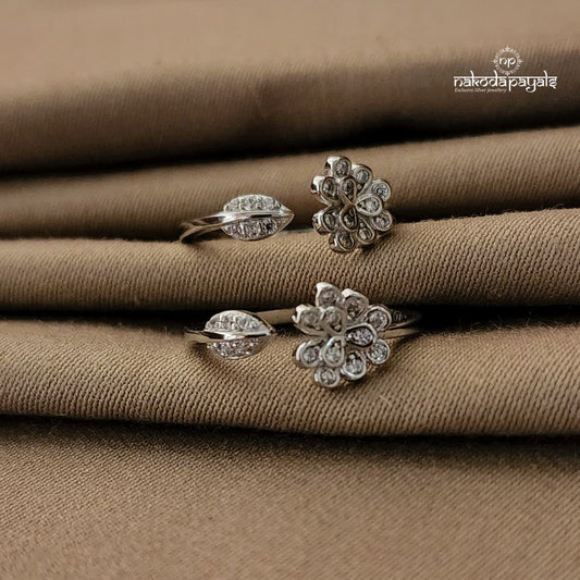 Enticing CZ Toerings (T2316)