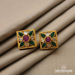 Square Green Studs (Ge4587)