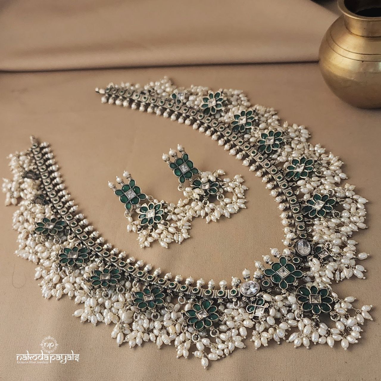 Cubical Guttapusalu Neckpiece With Earrings (N7931)