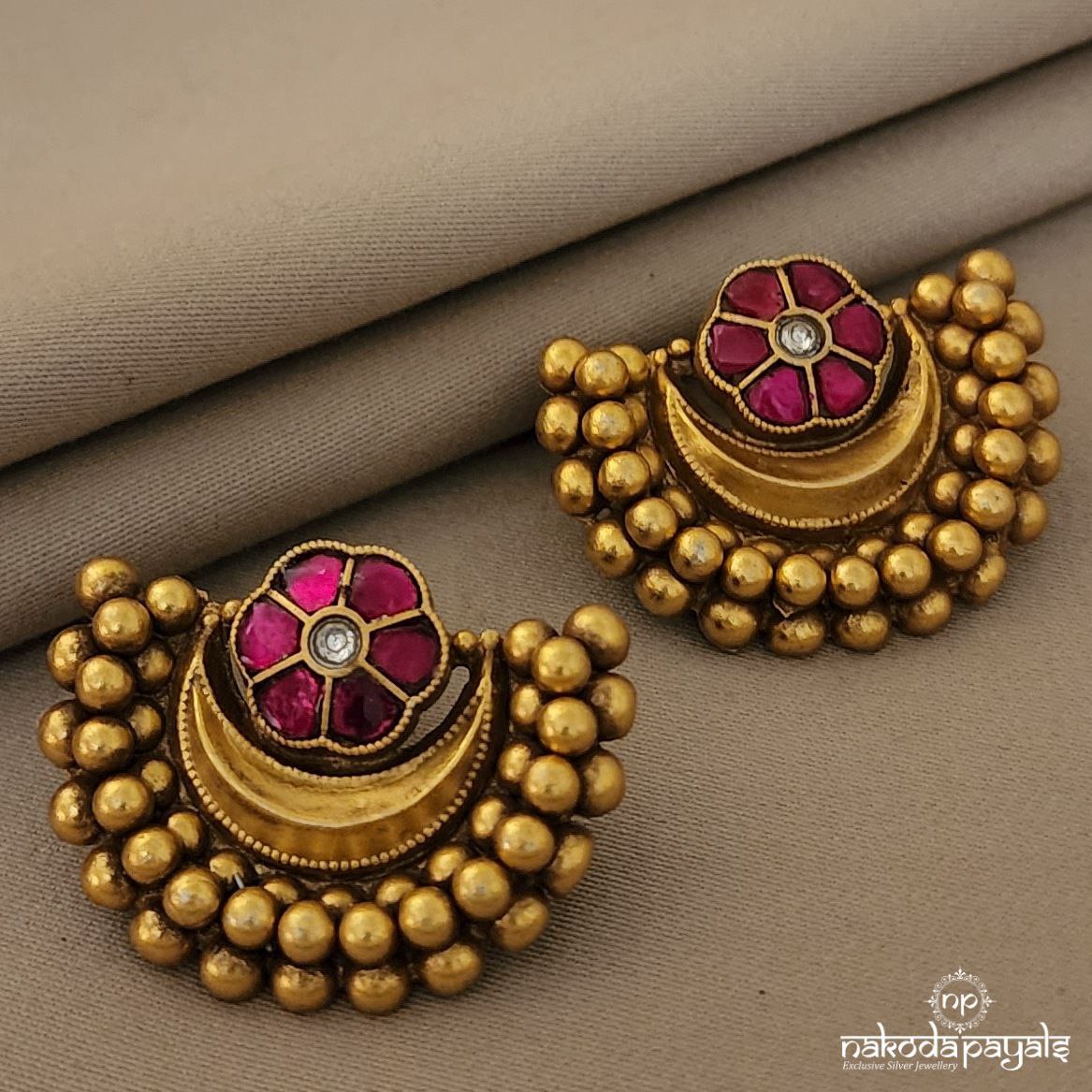 Red Floral Chandbali (Ge4716)