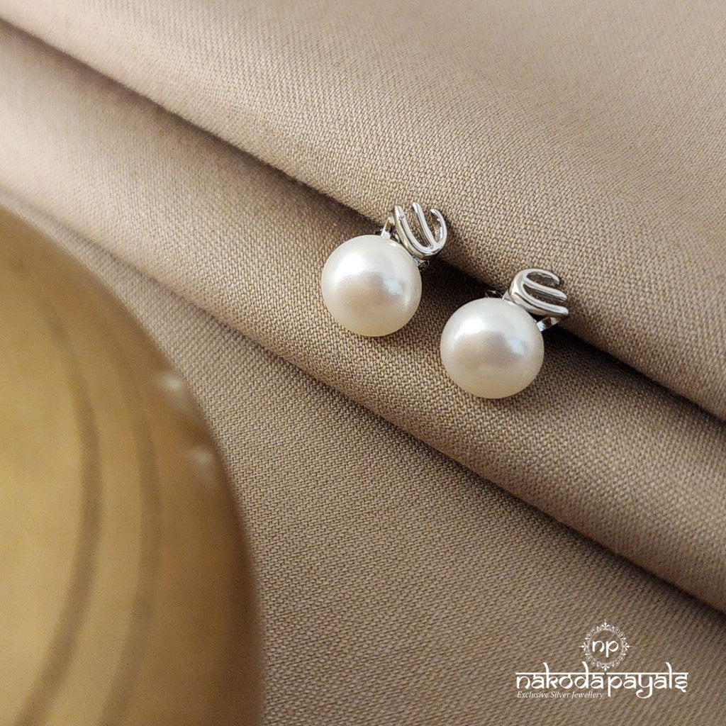 Pearl Studs (ST1435)