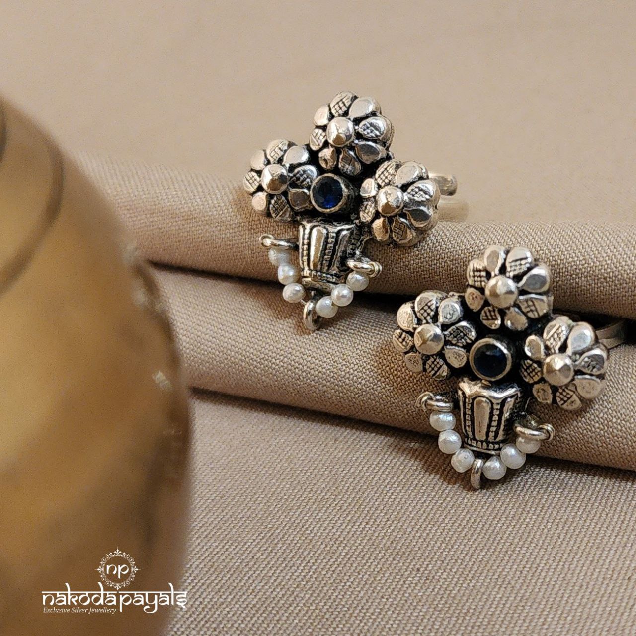 Blue Pearly Toerings (T2437)