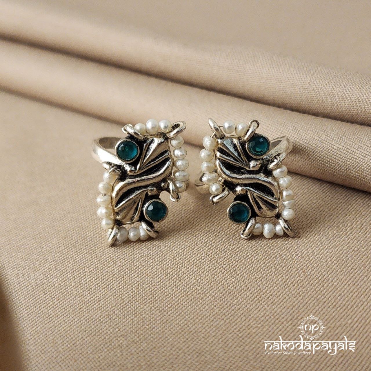 Green Drop Pearl Toerings (T2463)