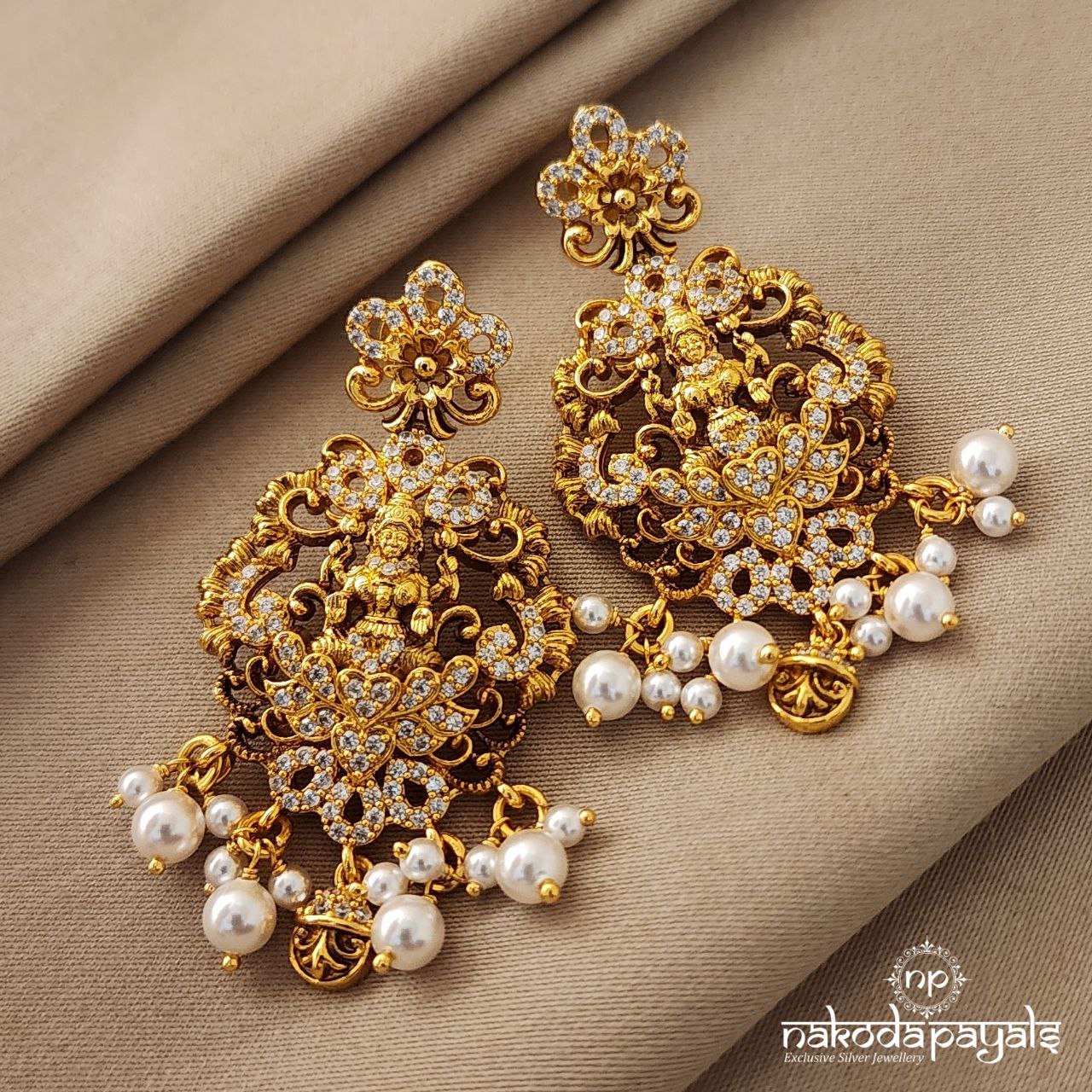 White Lakshmi Chandbali (Ge5293)